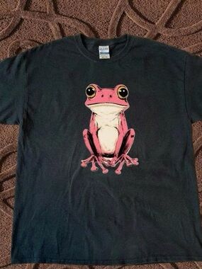 Gildan Black Tee with Pink Frog Graphic